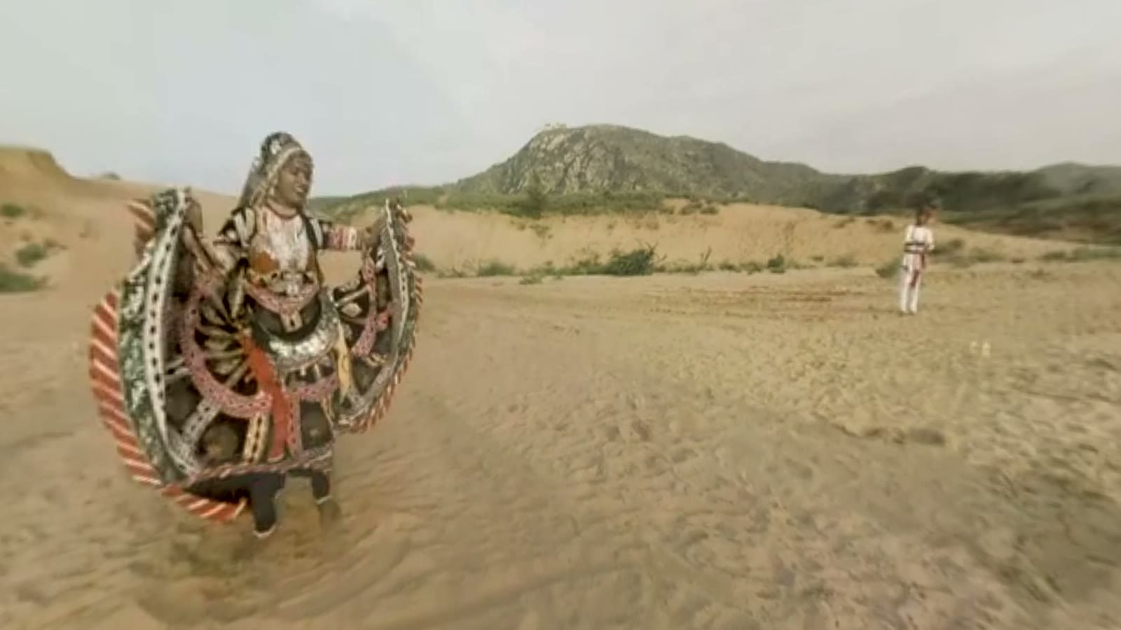 360° frame from the Daler Mehndi Samsung Gear VR music film